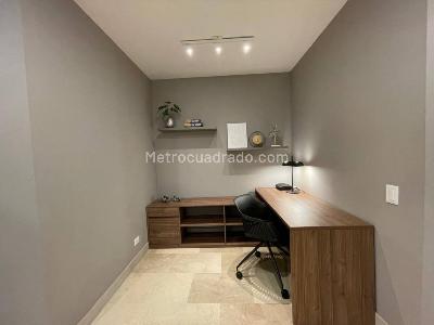 Apartamento en arriendo en Castropol, Medellín · foto 9 de 12