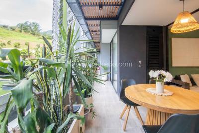 Apartamento de 2 alcobas en venta en Loma De Las Brujas, Envigado, 110 m² · foto 2 de 20