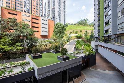 Apartamento de 2 alcobas en venta en Loma De Las Brujas, Envigado, 110 m² · foto 10 de 20