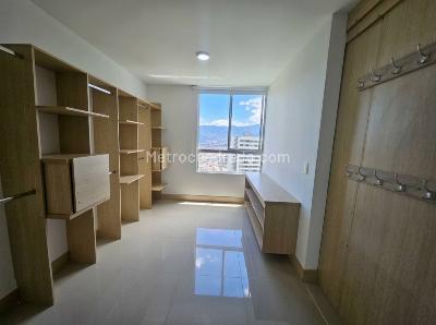Apartamento de 2 alcobas en arriendo en Loma Del Indio, Medellín, 81 m² · foto 12 de 16
