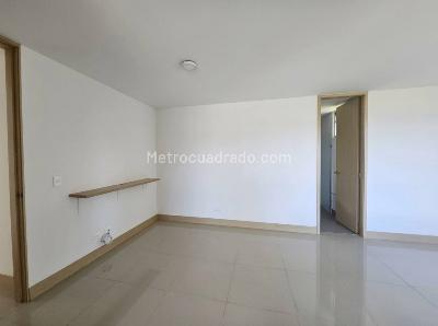 Apartamento de 2 alcobas en arriendo en Loma Del Indio, Medellín, 81 m² · foto 13 de 16