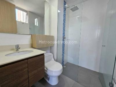 Apartamento de 2 alcobas en arriendo en Loma Del Indio, Medellín, 81 m² · foto 15 de 16