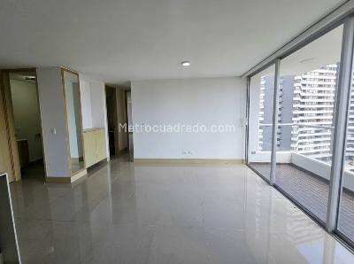 Apartamento de 2 alcobas en arriendo en Loma Del Indio, Medellín, 81 m² · foto 3 de 16