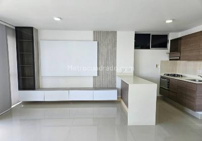 Apartamento de 2 alcobas en arriendo en Loma Del Indio, Medellín, 81 m² · foto 8 de 16