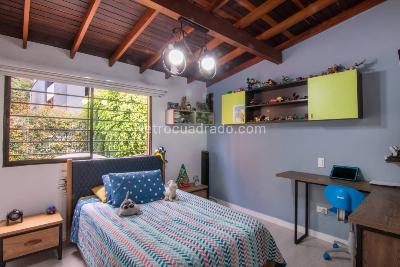 Casa en arriendo en Castropol, Medellín · foto 5 de 10