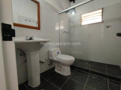 Apartaestudio en arriendo en Laureles, Medellín · foto 9 de 9