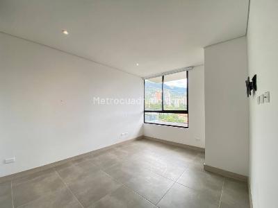 Apartaestudio en arriendo en Loma De Los Gonzalez, Medellín · foto 10 de 16