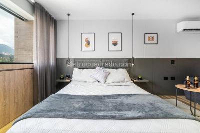 Apartamento en venta en La Aguacatala, Medellín · foto 2 de 12