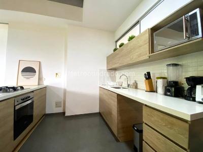 Apartamento de 2 alcobas en arriendo en Loma De Los Parra, Medellín, 97 m² · foto 6 de 17