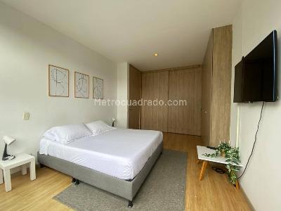 Apartamento de 2 alcobas en arriendo en Loma De Los Parra, Medellín, 97 m² · foto 7 de 17