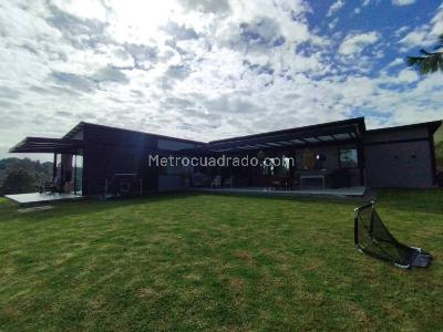 Casa en Arriendo, Loma Del Escobero, Envigado