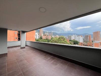 Apartamento de 3 alcobas en arriendo en Los Balsos, Medellín, 200 m² · foto 13 de 16