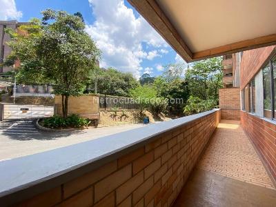 Apartamento en Arriendo, Loma Del Escobero, Envigado