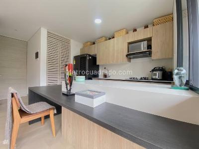 Apartamento de 1 alcoba en arriendo en Loma De Los Gonzalez, Medellín, 49 m² · foto 8 de 20
