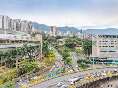 Apartamento en venta en Los Balsos, Medellín · foto 3 de 9