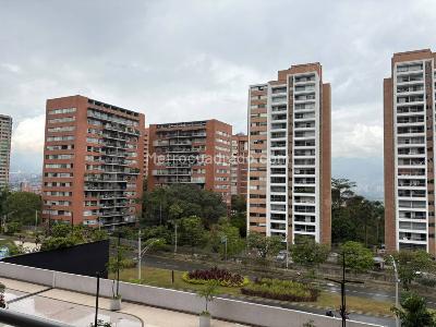 Apartamento de 3 alcobas en venta en Los Balsos, Medellín, 108 m² · foto 4 de 14