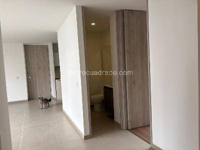 Apartamento de 3 alcobas en venta en Los Balsos, Medellín, 108 m² · foto 11 de 14