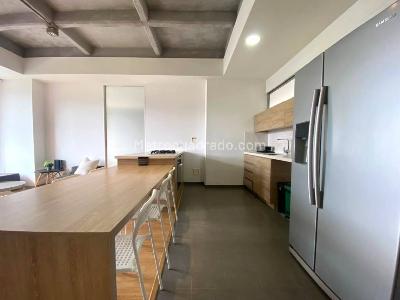 Apartamento de 2 alcobas en arriendo en Loma De Los Parra, Medellín, 97 m² · foto 10 de 20