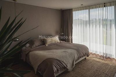 Apartamento de 3 alcobas en venta en Las Palmas, Medellín, 450 m² · foto 18 de 20