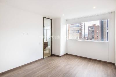 Apartamento de 3 alcobas en arriendo en Loma De Los Parra, Medellín, 135 m² · foto 10 de 15