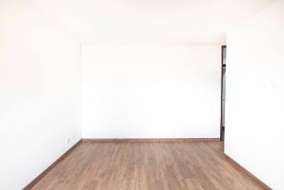 Apartamento de 3 alcobas en arriendo en Loma De Los Parra, Medellín, 135 m² · foto 11 de 15