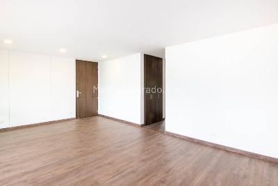 Apartamento de 3 alcobas en arriendo en Loma De Los Parra, Medellín, 135 m² · foto 7 de 15