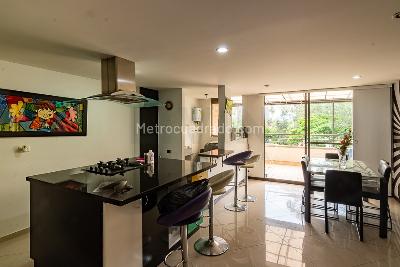 Apartamento de 1 alcoba en arriendo en Las Palmas, Medellín, 68 m² · foto 2 de 9