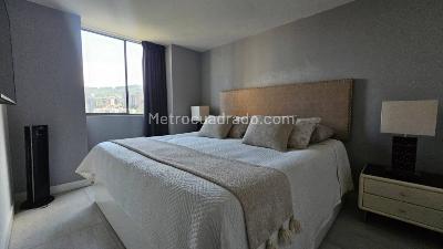 Apartamento de 2 alcobas en arriendo en Loma De Los Parra, Medellín, 75 m² · foto 2 de 6