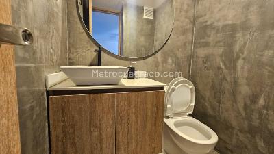 Apartamento de 2 alcobas en arriendo en Loma De Los Parra, Medellín, 75 m² · foto 3 de 6