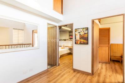 Casa de 3 alcobas en venta en El Tesoro, Medellín, 302 m² · foto 10 de 20