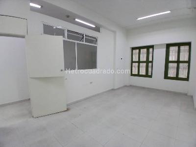 Casa de 5 alcobas en arriendo en Centro, Medellín, 450 m² · foto 2 de 16