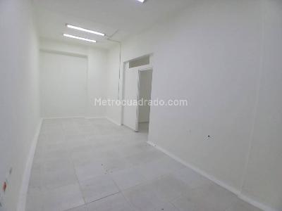 Casa de 5 alcobas en arriendo en Centro, Medellín, 450 m² · foto 4 de 16