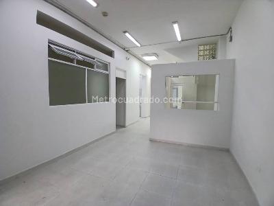 Casa de 5 alcobas en arriendo en Centro, Medellín, 450 m² · foto 5 de 16