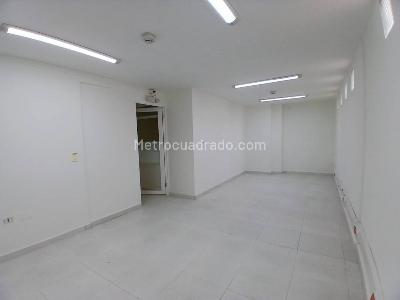 Casa de 5 alcobas en arriendo en Centro, Medellín, 450 m² · foto 10 de 16