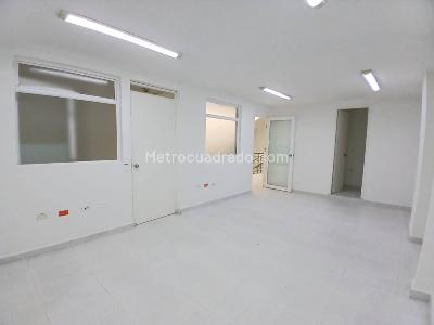 Casa de 5 alcobas en arriendo en Centro, Medellín, 450 m² · foto 12 de 16