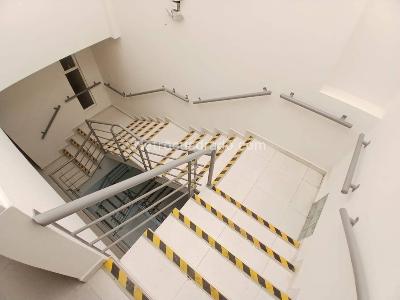 Casa de 5 alcobas en arriendo en Centro, Medellín, 450 m² · foto 15 de 16
