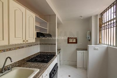 Apartamento de 2 alcobas en arriendo en Astorga, Medellín, 95 m² · foto 3 de 15