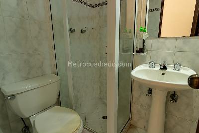 Apartamento de 2 alcobas en arriendo en Astorga, Medellín, 95 m² · foto 5 de 15