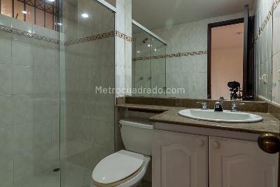 Apartamento de 2 alcobas en arriendo en Astorga, Medellín, 95 m² · foto 13 de 15