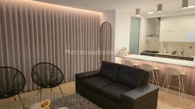 Apartamento de 3 alcobas en arriendo en Lalinde, Medellín, 155 m² · foto 4 de 16