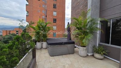 Apartamento de 3 alcobas en arriendo en Lalinde, Medellín, 155 m² · foto 7 de 16