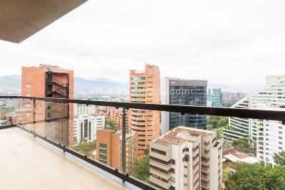 Apartamento de 3 alcobas en venta en Loma De Los Parra, Medellín, 207 m² · foto 4 de 20