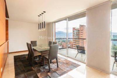 Apartamento de 3 alcobas en venta en Loma De Los Parra, Medellín, 207 m² · foto 7 de 20