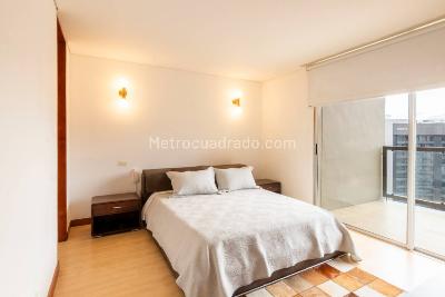 Apartamento de 3 alcobas en venta en Loma De Los Parra, Medellín, 207 m² · foto 18 de 20