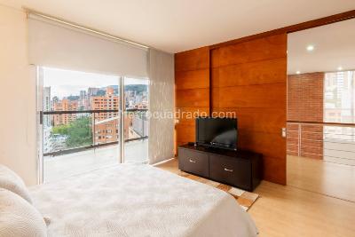 Apartamento de 3 alcobas en venta en Loma De Los Parra, Medellín, 207 m² · foto 19 de 20