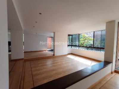 Apartamento de 3 alcobas en arriendo en El Poblado, Medellín, 260 m² · foto 5 de 14