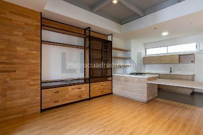 Apartamento de 2 alcobas en arriendo en Loma De Los Parra, Medellín, 95 m² · foto 2 de 12