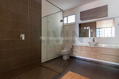 Apartamento de 2 alcobas en arriendo en Loma De Los Parra, Medellín, 95 m² · foto 9 de 12
