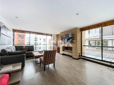 Apartamento de 2 alcobas en venta en San Patricio, Bogotá, 90 m² · foto 2 de 9