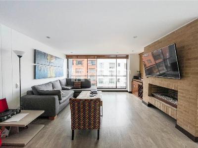 Apartamento de 2 alcobas en venta en San Patricio, Bogotá, 90 m² · foto 3 de 9